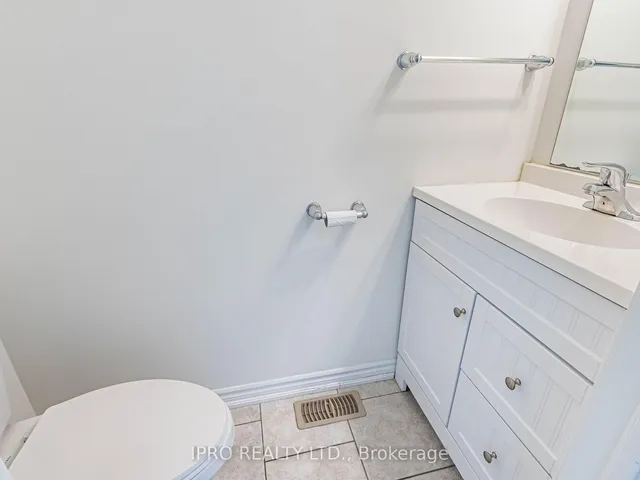 Additional image 16 of 67 Locker Pl