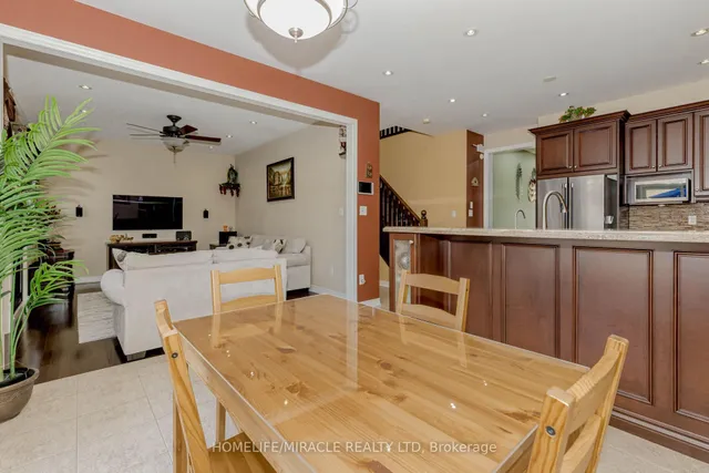 Additional image 18 of 27 Fossil St