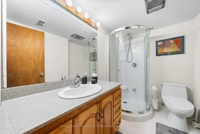 Additional image 32 of 237 Churchill Ave