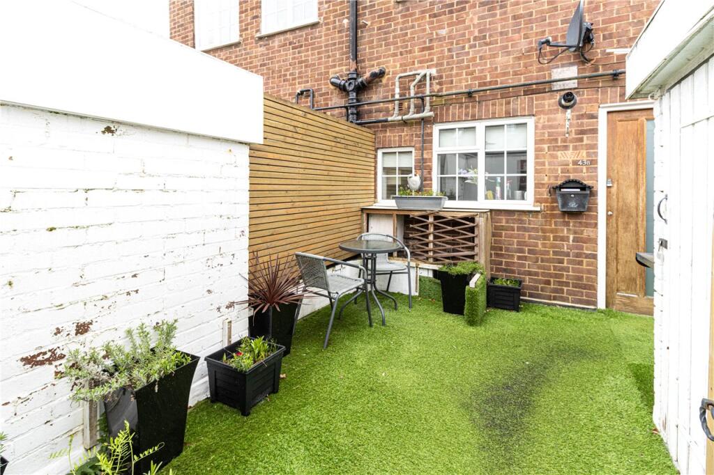 Additional image 9 of High Street, Harpenden, AL5