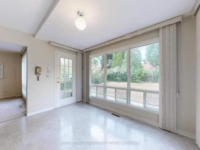 Additional image 6 of 4 Mowat Crt
