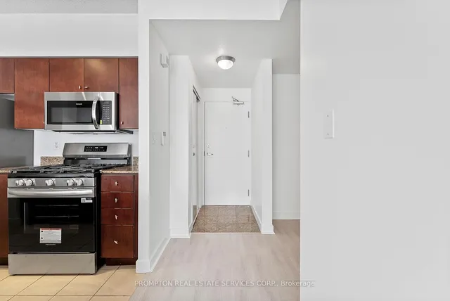 Additional image 21 of 10 Navy Wharf Crt Unit 1101