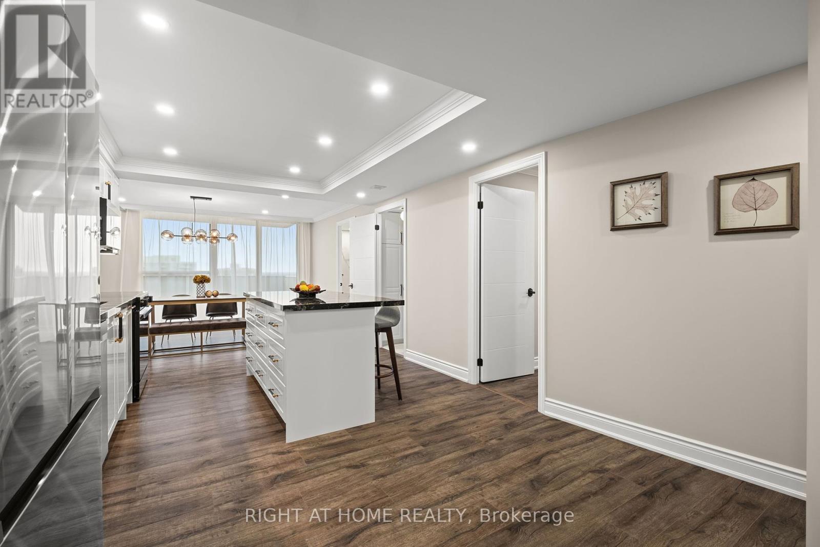 2903 - 3303 DON MILLS ROAD|Toronto (Don Valley Village), Ontario M2J4T6