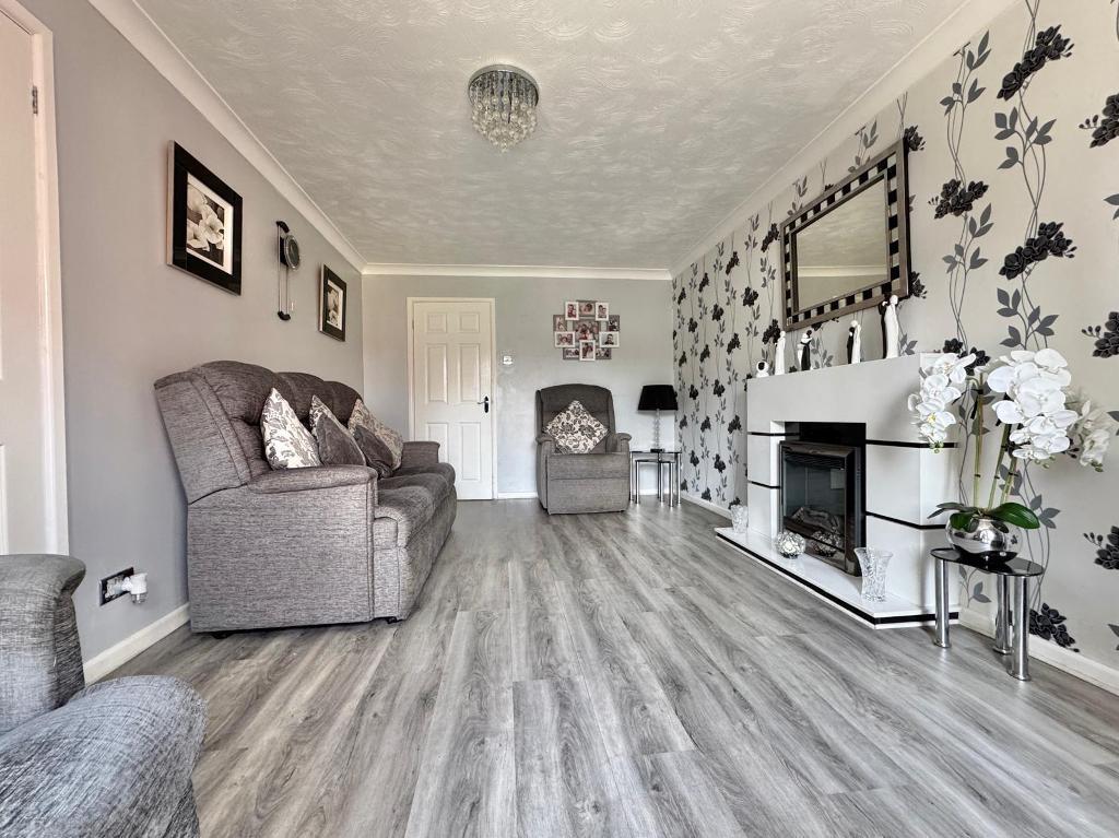 Additional image 5 of Sandwell Road North, West Bromwich, West Midlands, B71 4JB