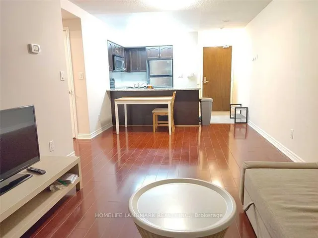 Additional image 3 of 35 Hollywood Ave Unit 1515