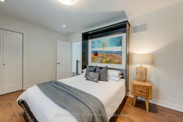 Additional image 28 of 52 Harewood Ave