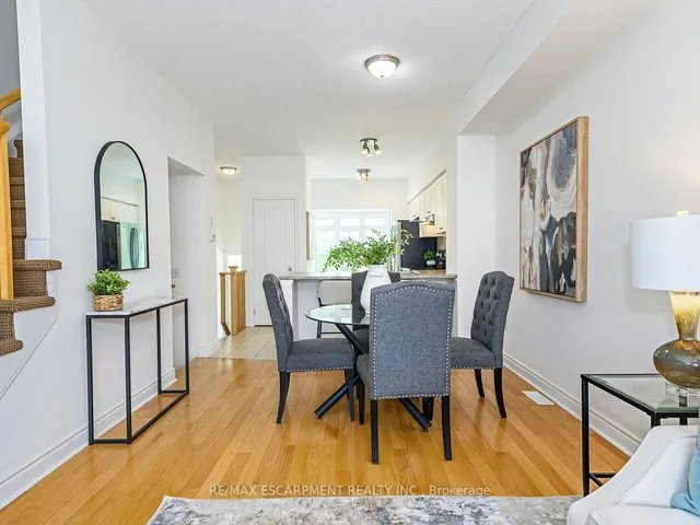 Additional image 11 of 5080 Fairview St Unit 15