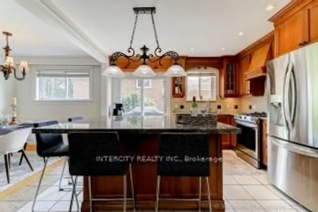 Additional image 11 of 44 Oxenden Cres