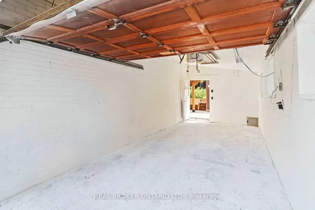 Additional image 33 of 55 Clarence St