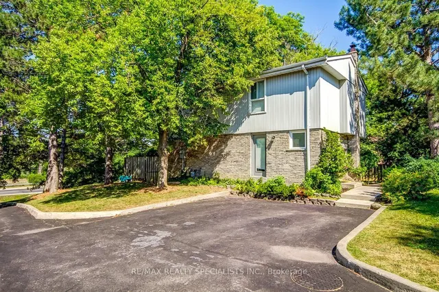 Additional image 33 of 59 Kenninghall Blvd Unit 17