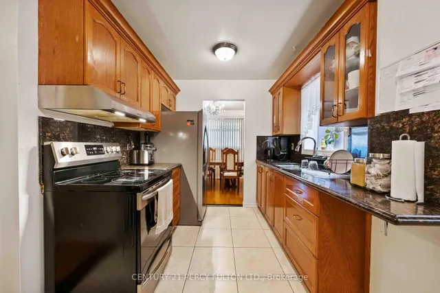 Additional image 11 of 17 Woodsview Ave