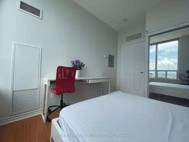 Additional image 21 of 61 Town Centre Crt Unit Ph9