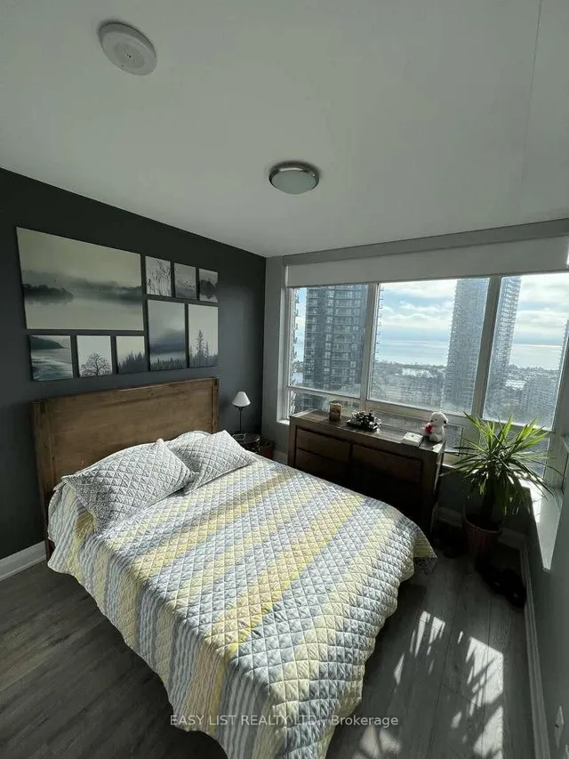 Additional image 8 of 36 Park Lawn Rd Unit 2401