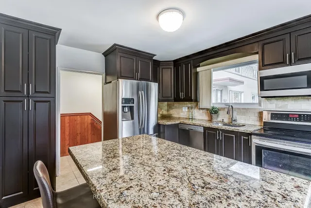 Additional image 12 of 53 Glory Cres