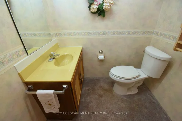 Additional image 27 of 33 Dubarry Blvd