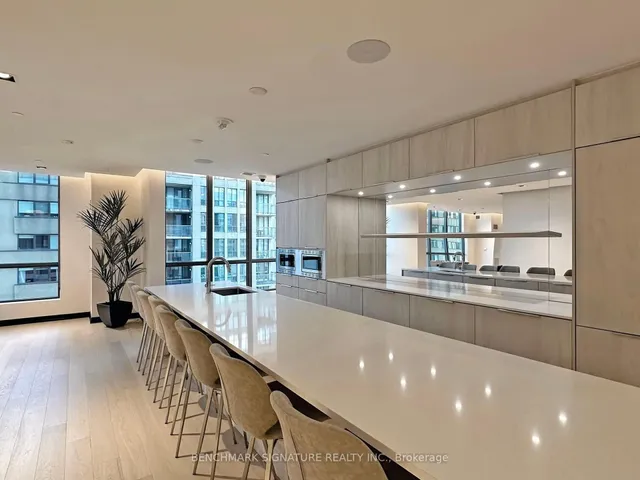 Additional image 28 of 395 Bloor St Unit 3705