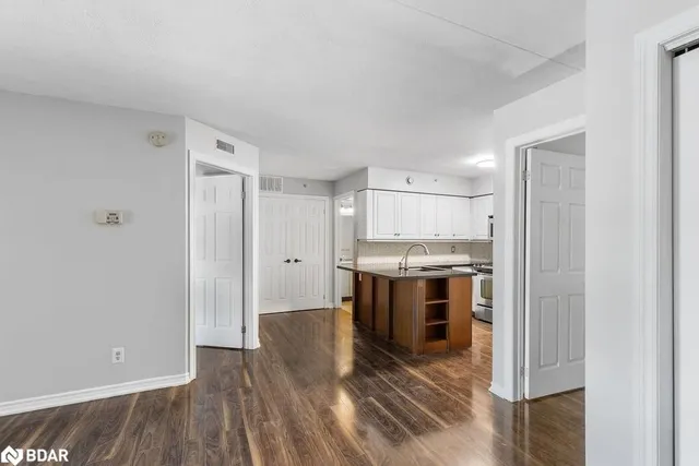 Additional image 5 of 4013 Kilmer Dr Unit 106