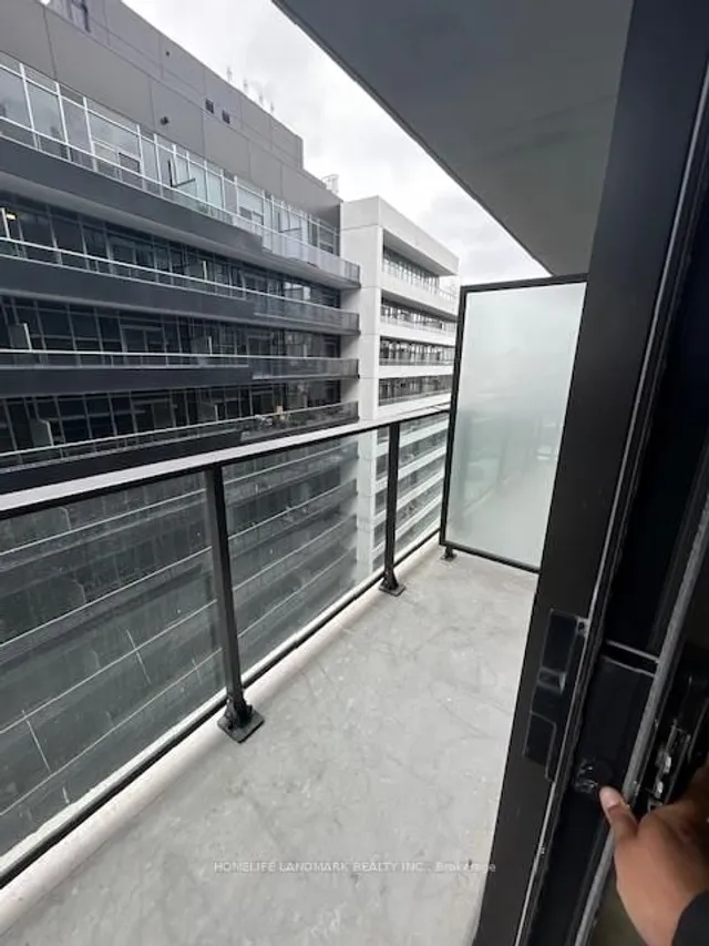 Additional image 20 of 1 Jarvis St Unit 13