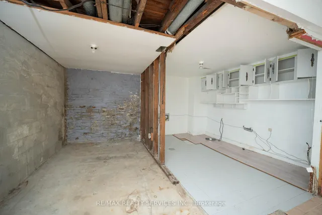 Additional image 28 of 187 Gladstone Ave