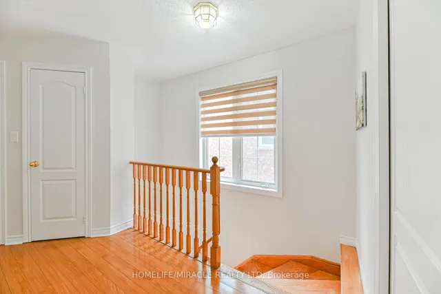 Additional image 30 of 40 Janda Crt