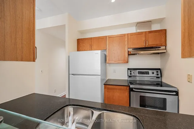 Additional image 13 of 438 Richmond St Unit 722