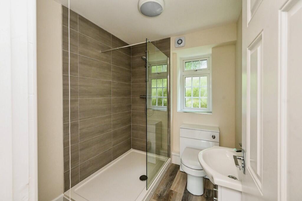 Additional image 9 of Farley Lane, B62