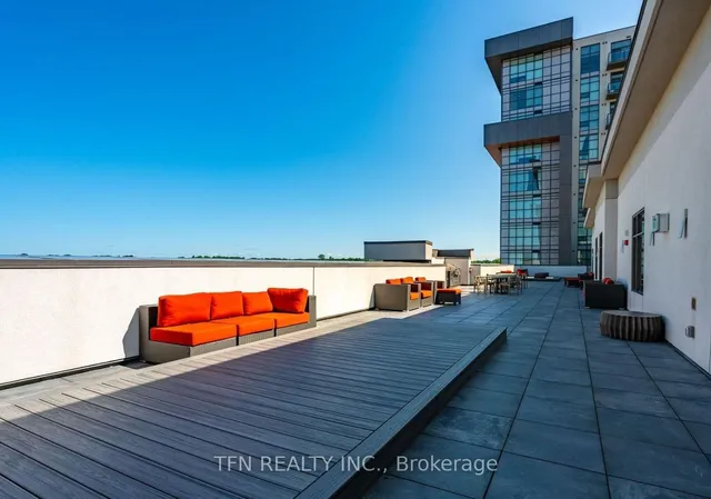 Additional image 27 of 460 Dundas St Unit 121