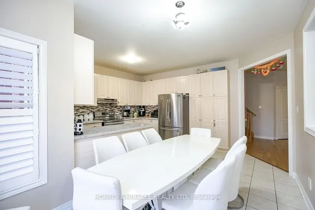 Additional image 15 of 20 Oblate Cres