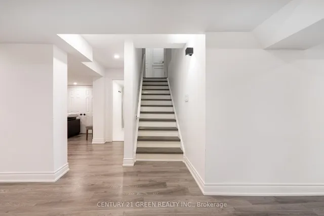 Additional image 33 of 1478 Day Terr