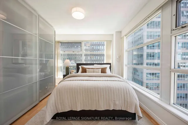 Additional image 30 of 50 Lombard St Unit 1204