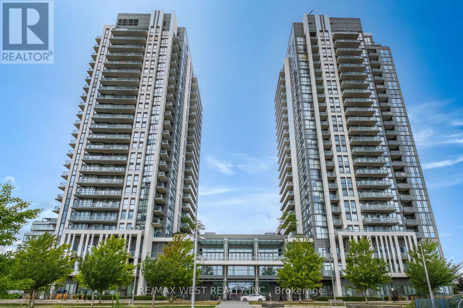 907 - 15 ZORRA STREET|Toronto (Islington-City Centre West), Ontario M8Z0C1