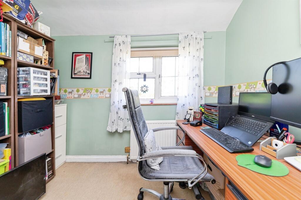 Additional image 10 of Hollybush Lane, Welwyn Garden City