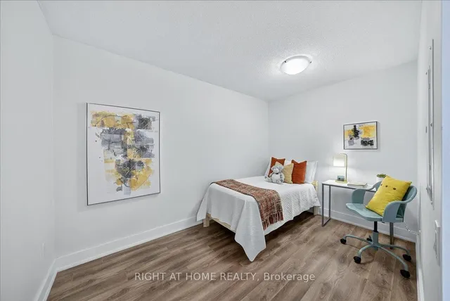 Additional image 6 of 29 Singer Crt Unit 315