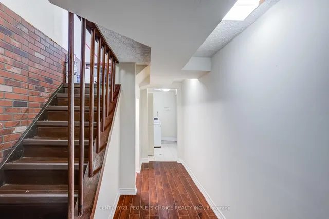 Additional image 22 of 18 Hernon Crt