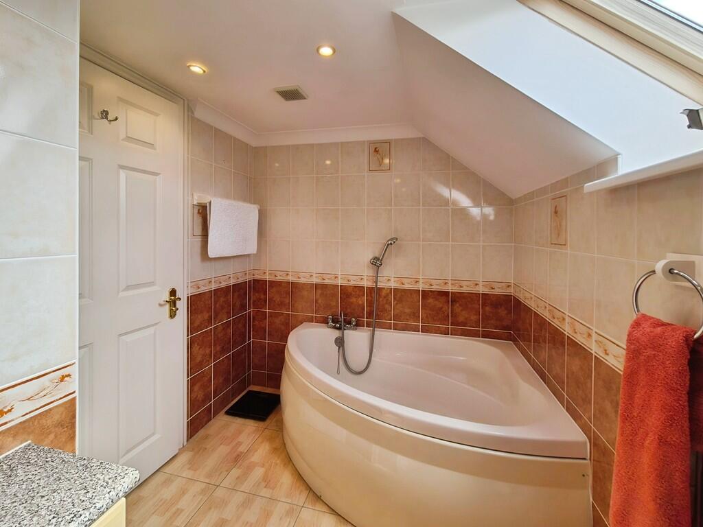 Additional image 34 of North Barrow, Yeovil