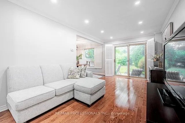 Additional image 9 of 1180 Mississauga Valley Blvd Unit 41