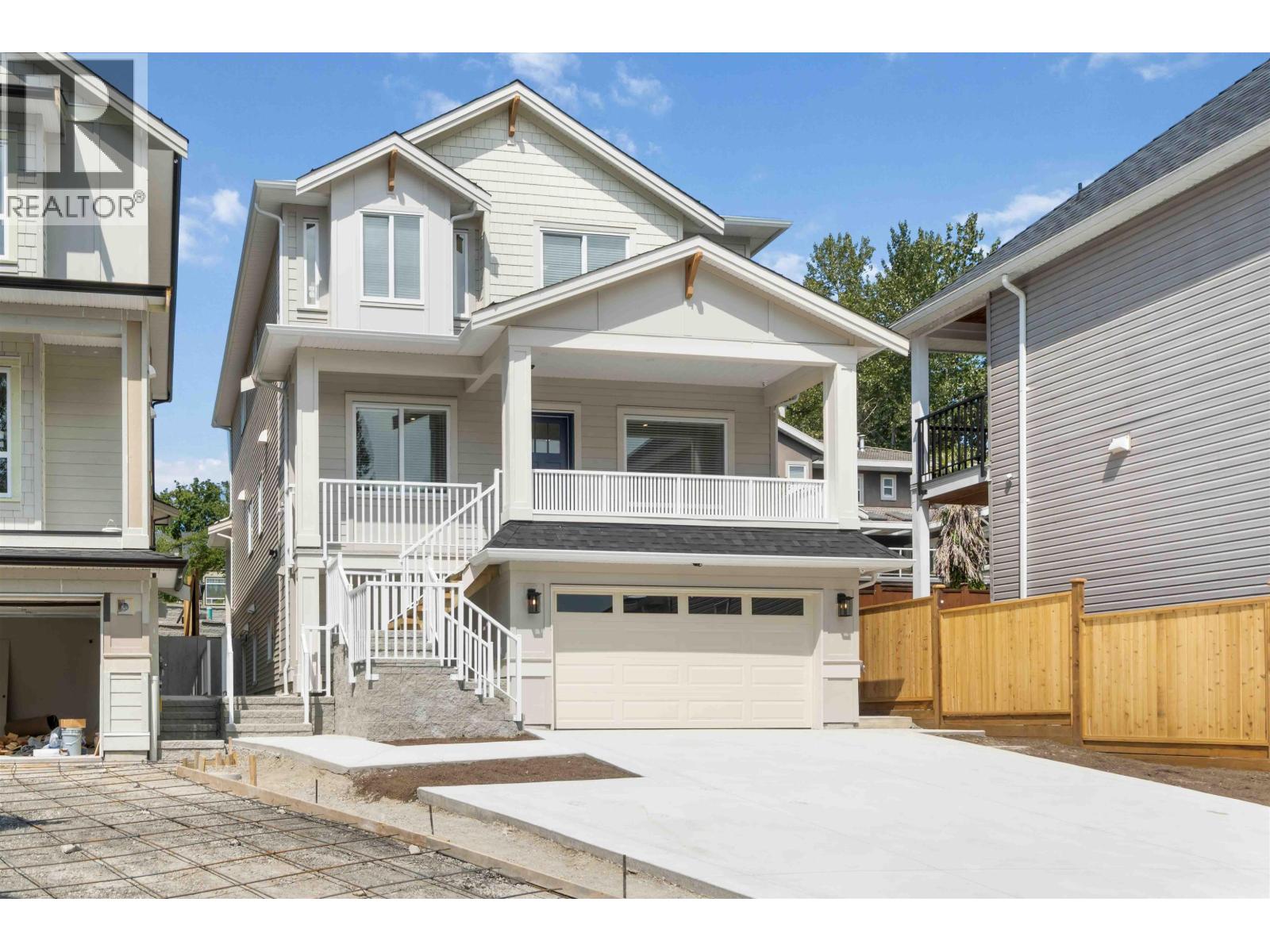 3456C DARWIN AVENUE|Coquitlam, British Columbia V3B3H6