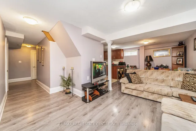 Additional image 37 of 46 Reeve Rd