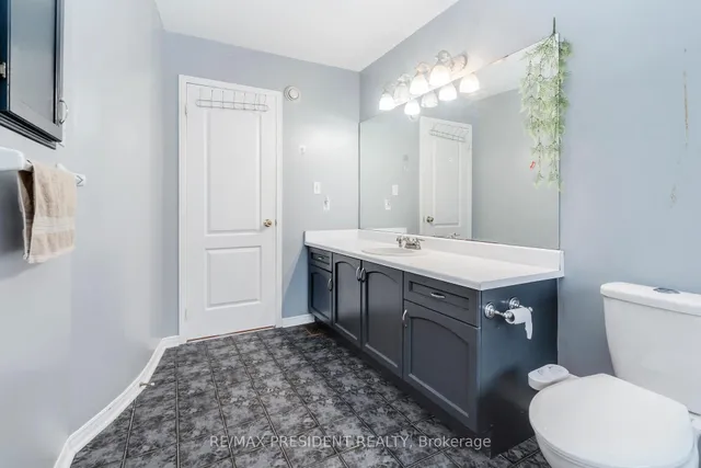 Additional image 29 of 41 Rangeland Rd