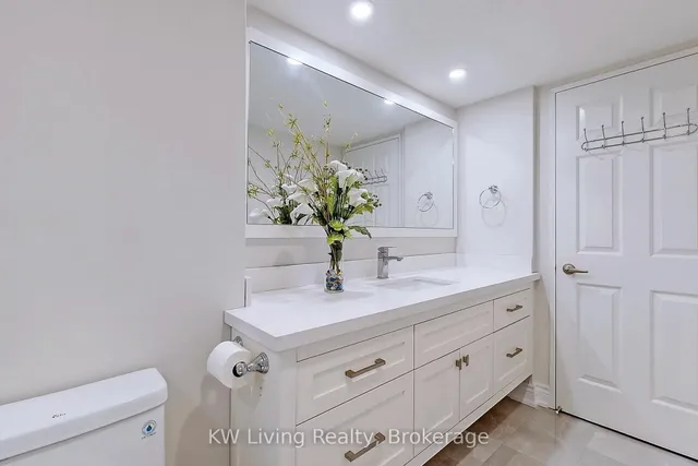 Additional image 34 of 5444 Yonge St Unit 1404