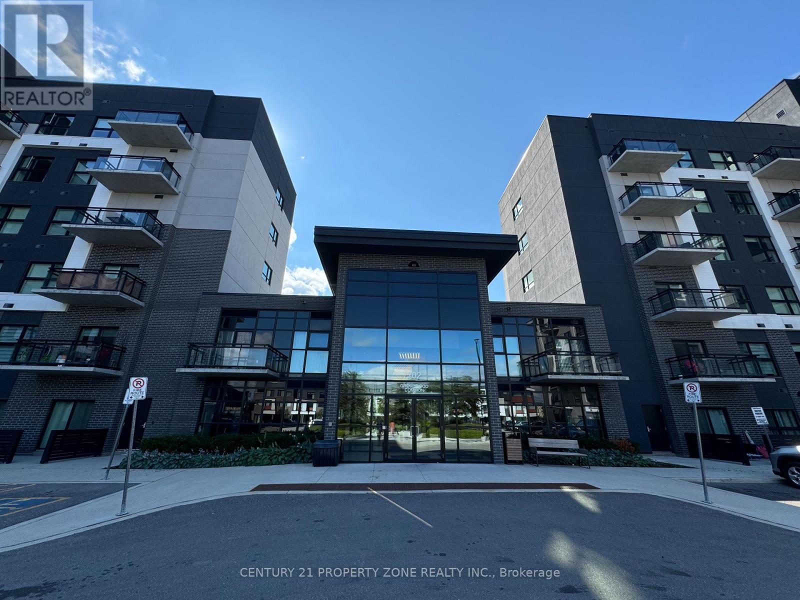 520 - 102 GROVEWOOD COMMON|Oakville (GO Glenorchy), Ontario L6H0X2