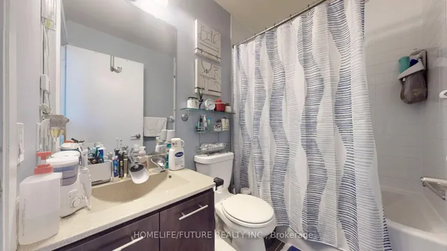 Additional image 29 of 135 Village Green Sq Unit 219