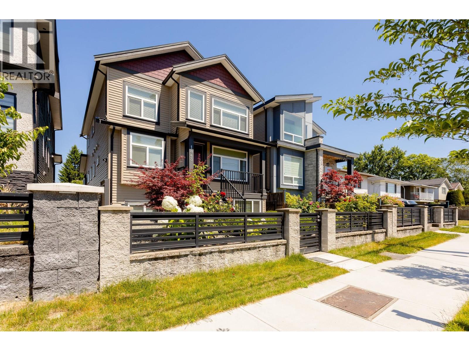 Property image for 1843 FRASER AVENUE|Port Coquitlam, British Columbia V3B1N2