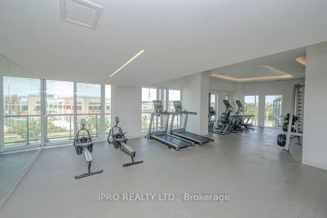 Additional image 32 of 3210 Dakota Common Unit A418