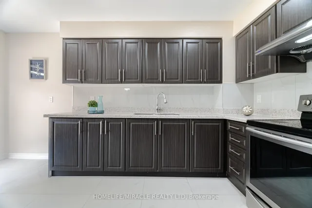 Additional image 12 of 27 Jay St