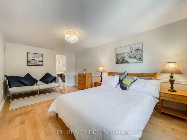 Additional image 29 of 126 Weir Cres