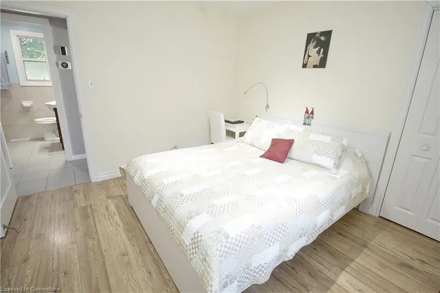 Additional image 12 of 109 Warren Ave