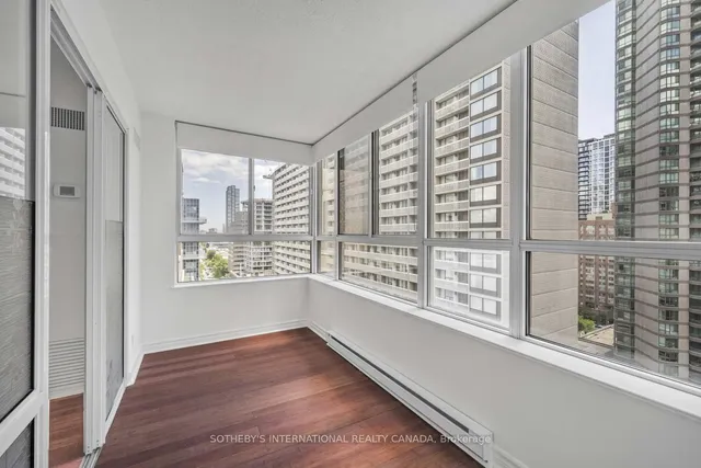 Additional image 16 of 44 Gerrard St Unit 1609