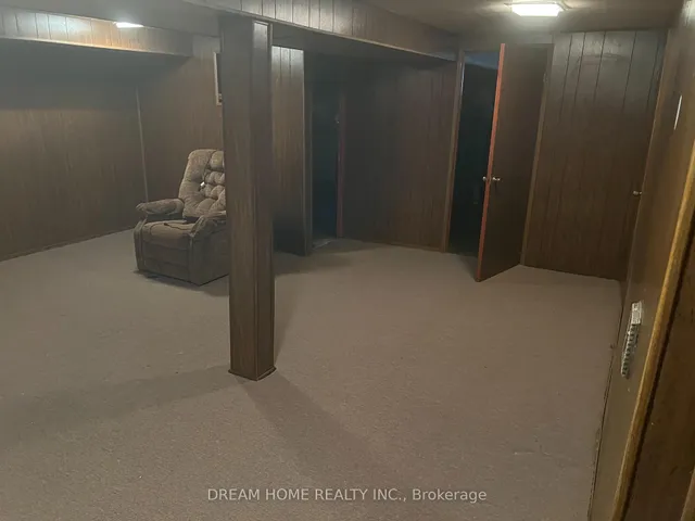 Additional image 28 of 22 Beethoven Crt