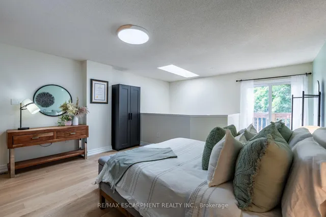 Additional image 21 of 2075 Walkers Line Unit 235